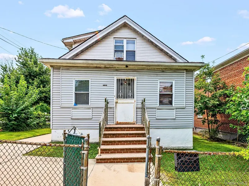 124-18 7th AVE, College Point, NY 11356