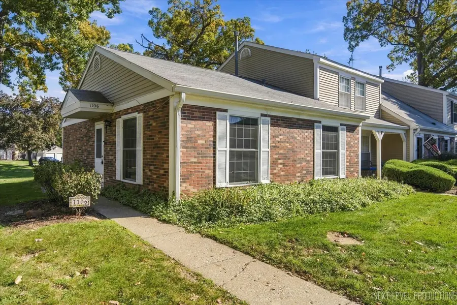 1106 Oak Valley DR, Cary, IL 60013