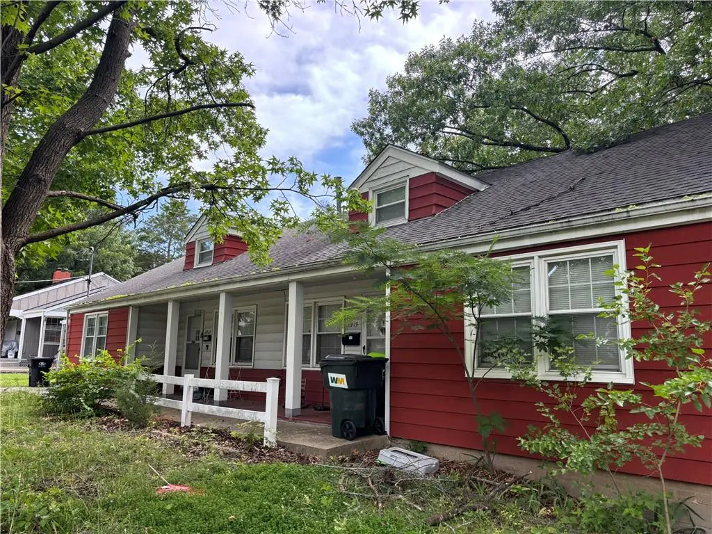1917 S Scott AVE, Independence, MO 64052