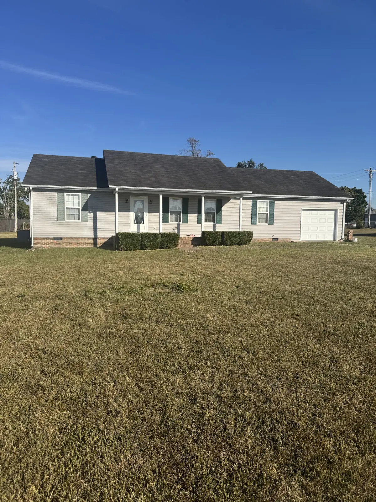 70 Joyce Cir, Lafayette, TN 37083