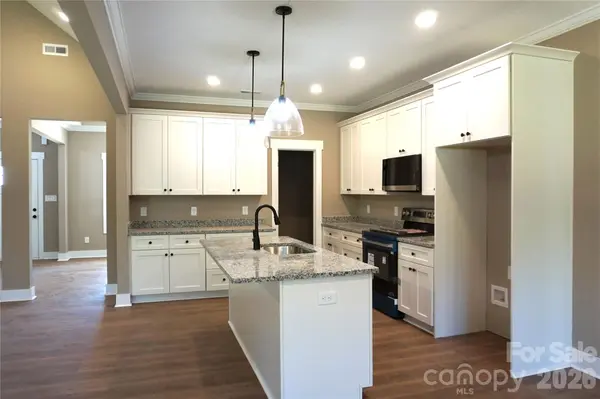 989 Rhyne RD, Clover, SC 29710