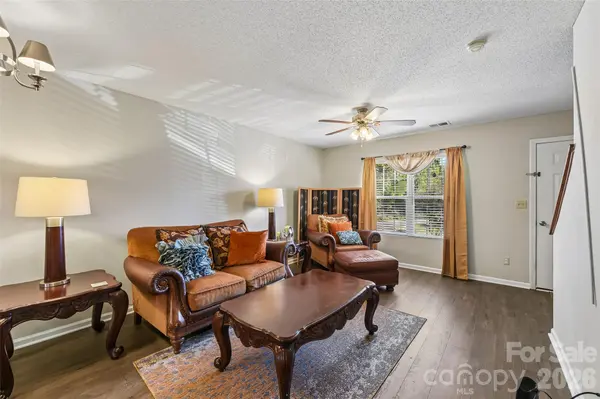 102 Brandywine DR NE #S5, Conover, NC 28613
