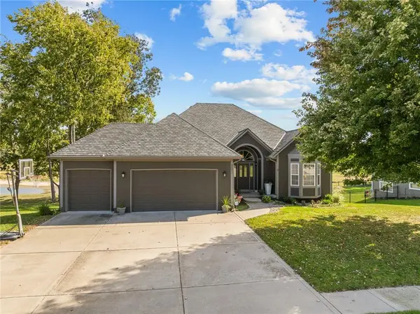 207 Peach Tree AVE, Lone Jack, MO 64070