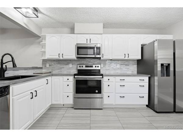 2260 E Geddes #G, Centennial, CO 80122