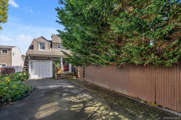963 Bellmore RD, Bellmore, NY 11710