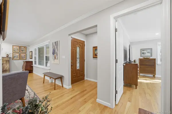4 Richard TER, Hartsdale, NY 10530