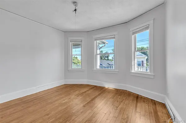 28 W Elizabeth ST #2, Tarrytown, NY 10501