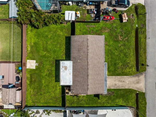 310 GRANT RD, Venice, FL 34293