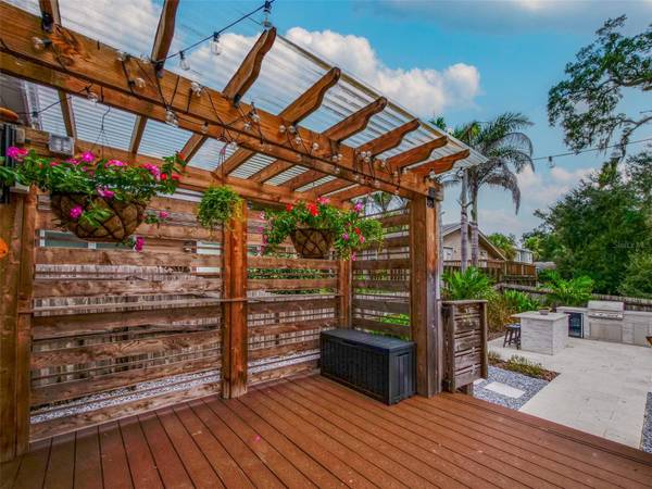 11 S LAWSONA BLVD, Orlando, FL 32801