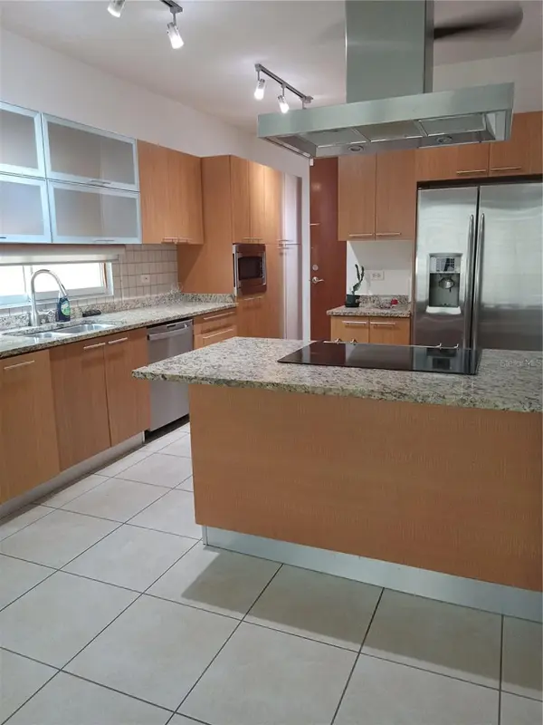 50 CUARZO ST. MIRABELLA VILLAGE & CLUB, Bayamon, PR 00961
