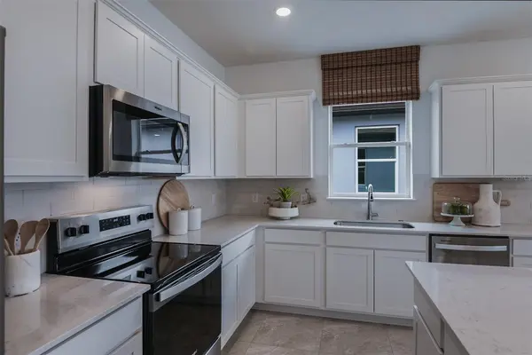 11135 SYCAMORE GLEN LOOP, Thonotosassa, FL 33592