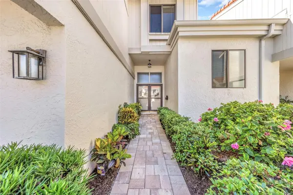 5650 ESCONDIDA BLVD S, St Petersburg, FL 33715