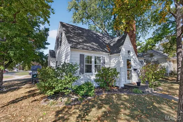 1391 Fairfax ST, Carlyle, IL 62231