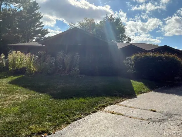 1435 & 1421 Schoettler RD, Chesterfield, MO 63017