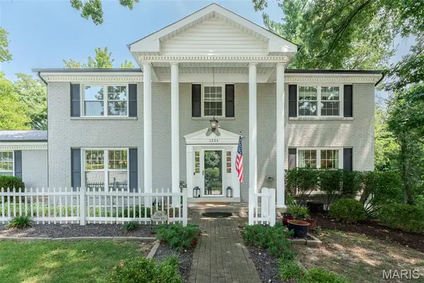 1526 Candish LN, Chesterfield, MO 63017
