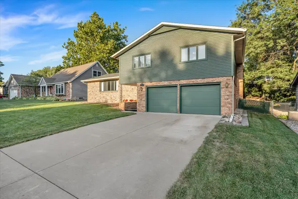 2705 36th ST, Rock Island, IL 61201