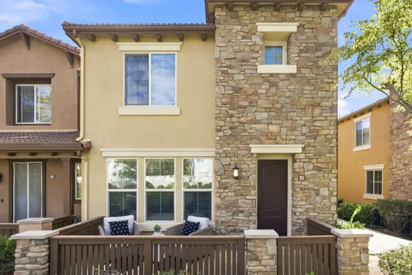 10782 New Grove TRL #82, San Diego, CA 92130