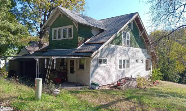 719 Albany ST, Ottumwa, IA 52501