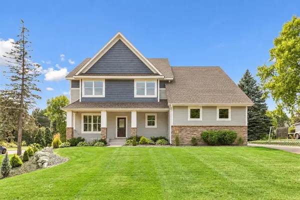 5 Deerwood LN N, Plymouth, MN 55441