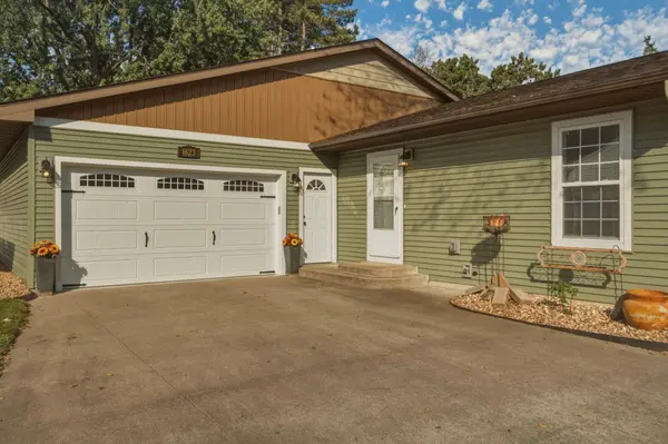 1623 Highway 96 E, White Bear Lake, MN 55110