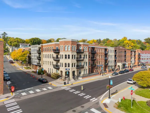 350 Main ST N #310, Stillwater, MN 55082
