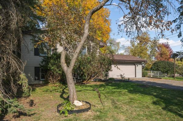 9500 99th PL N, Maple Grove, MN 55369