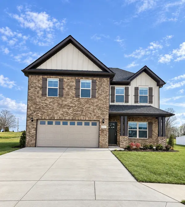 1341 Amber Hills Drive, Ashland City, TN 37015