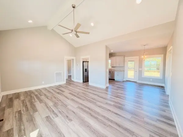 1579 Rowe Gap Rd, Winchester, TN 37398