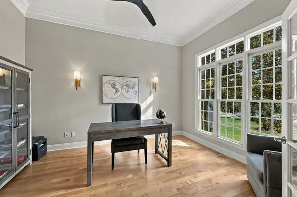 1735 Richbourg Park Dr, Brentwood, TN 37027