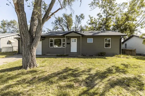 1407 Oak St, Salina, KS 67401