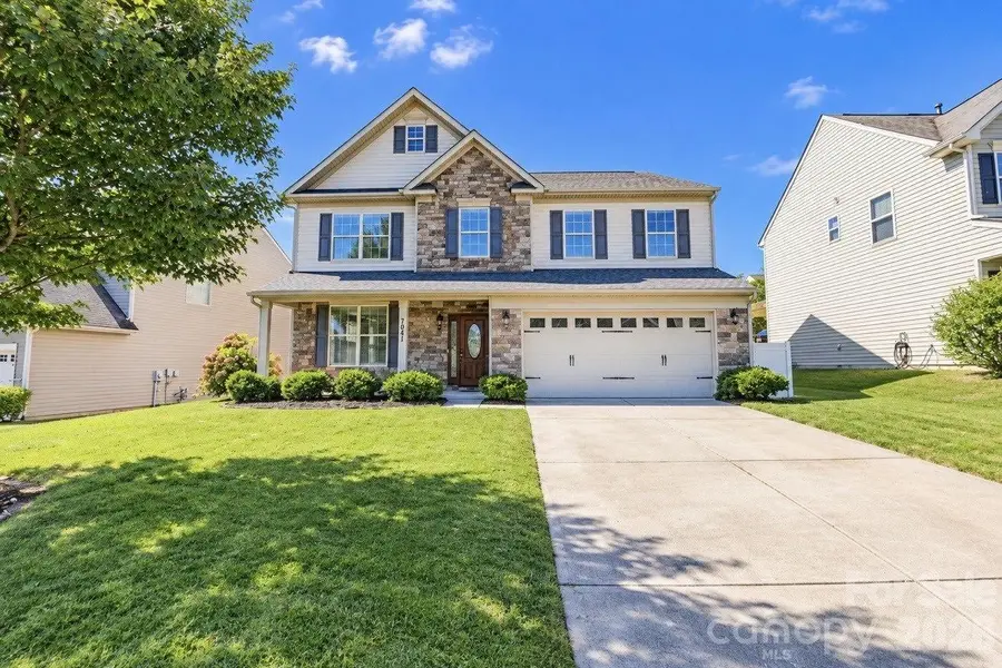 7041 Carnwarth LN, Indian Land, SC 29707