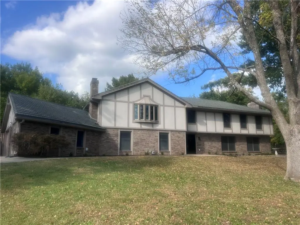 13300 W 71st ST, Shawnee, KS 66216