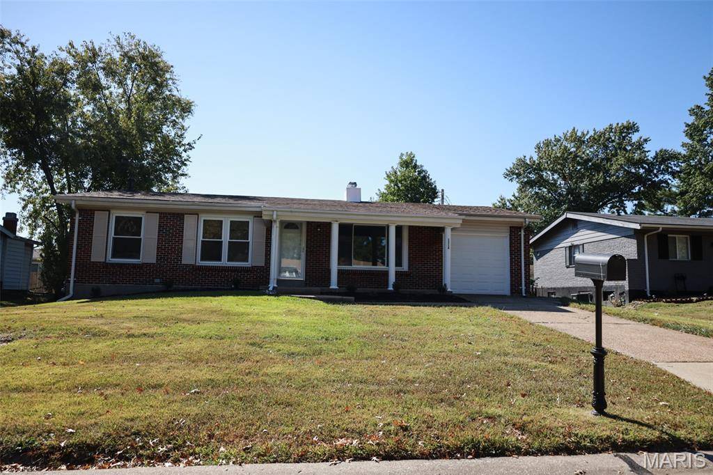 1314 Petite DR, St Louis, MO 63138