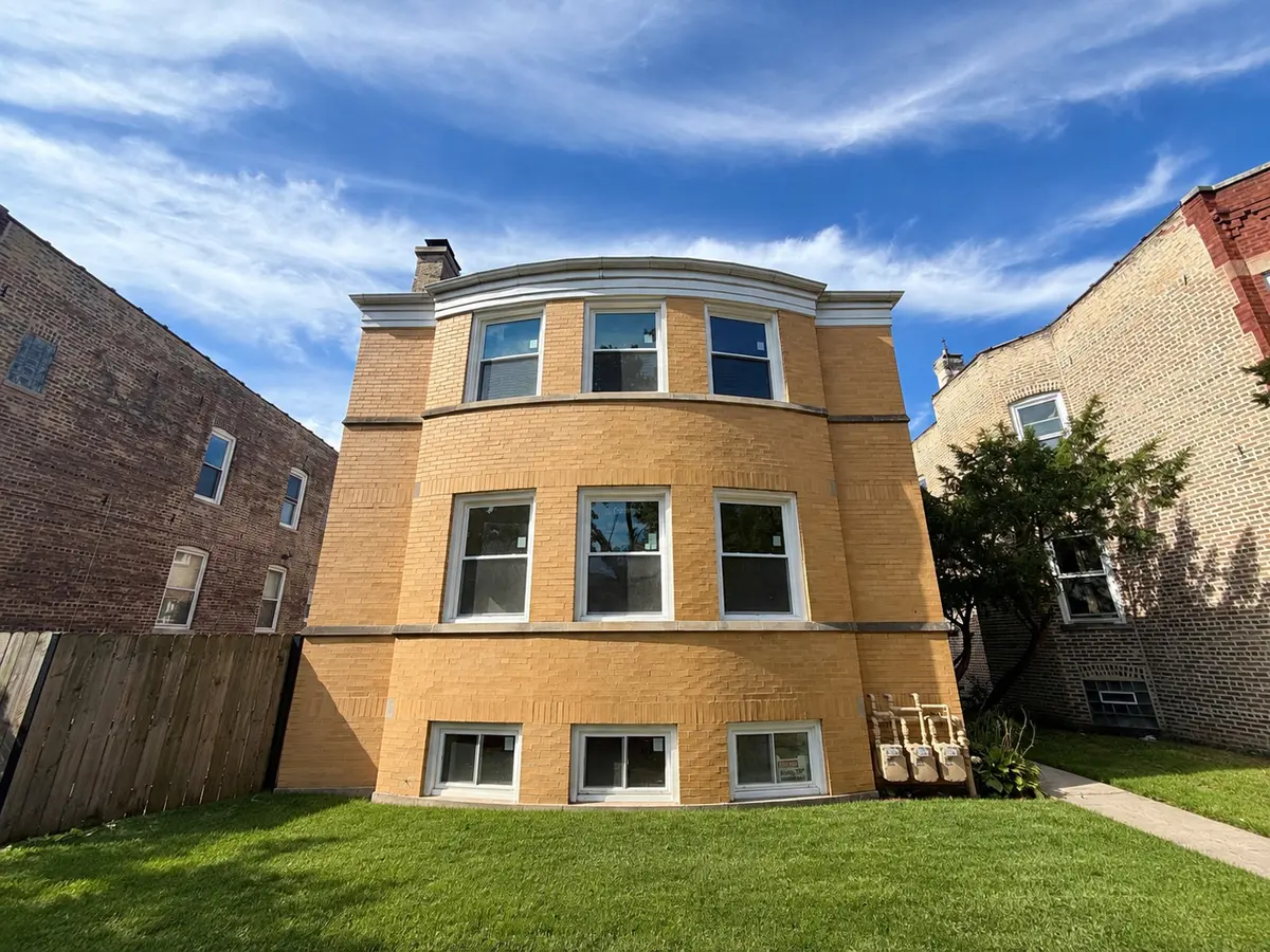 4914 N Monitor AVE #2, Chicago, IL 60630