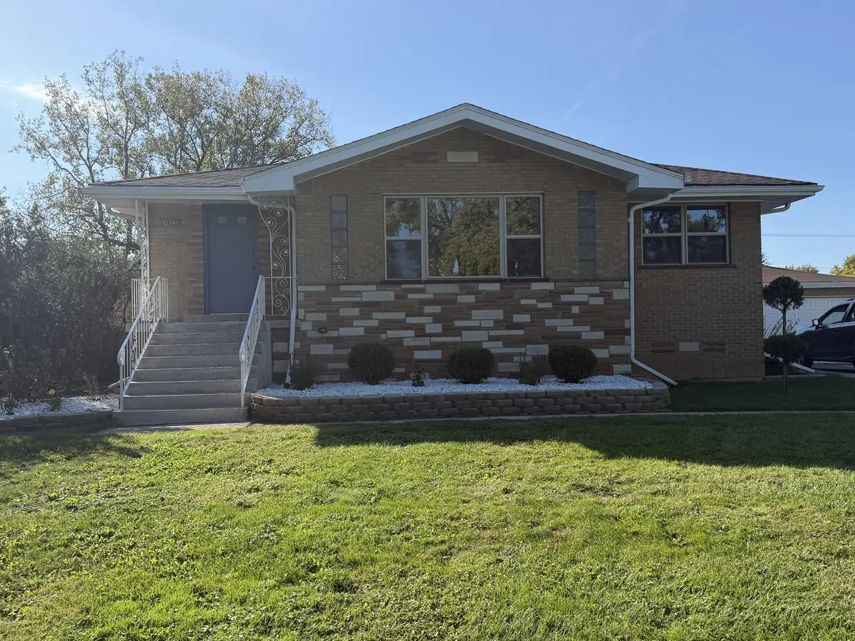 10346 S 75th CT, Palos Hills, IL 60465