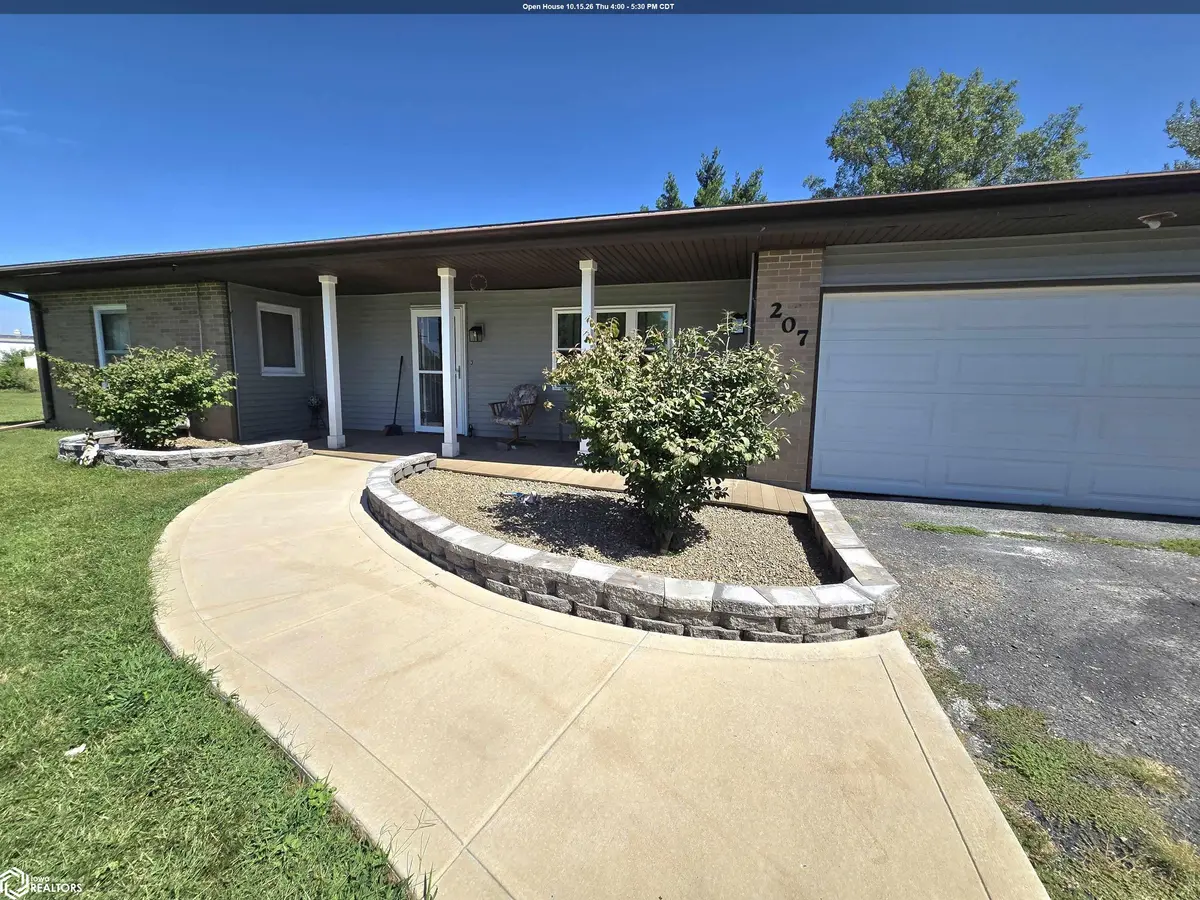 207 Willow DR, La Harpe, IL 61450