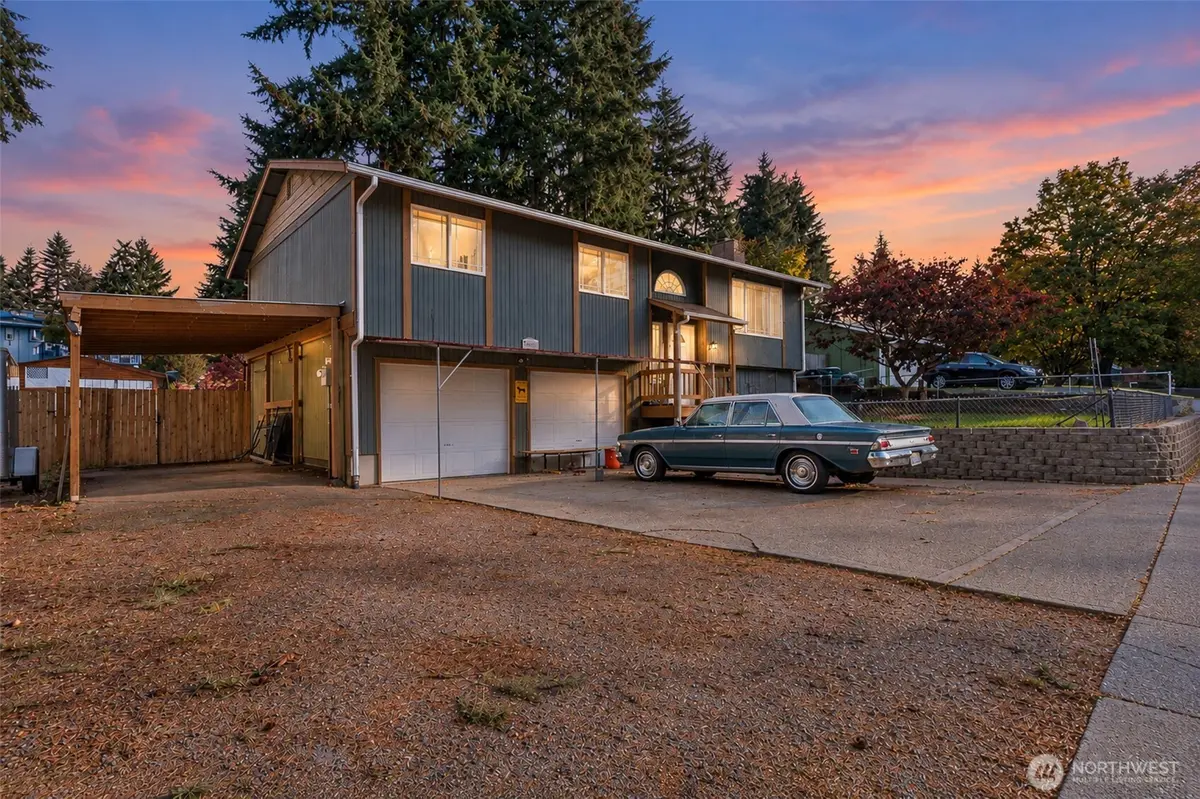 6906 36th AVE, Lacey, WA 98503