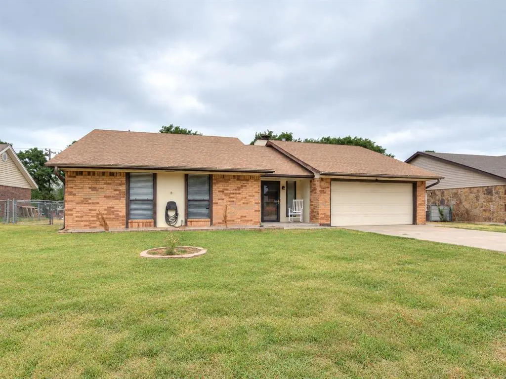 955 Buckwood DR, Choctaw, OK 73020