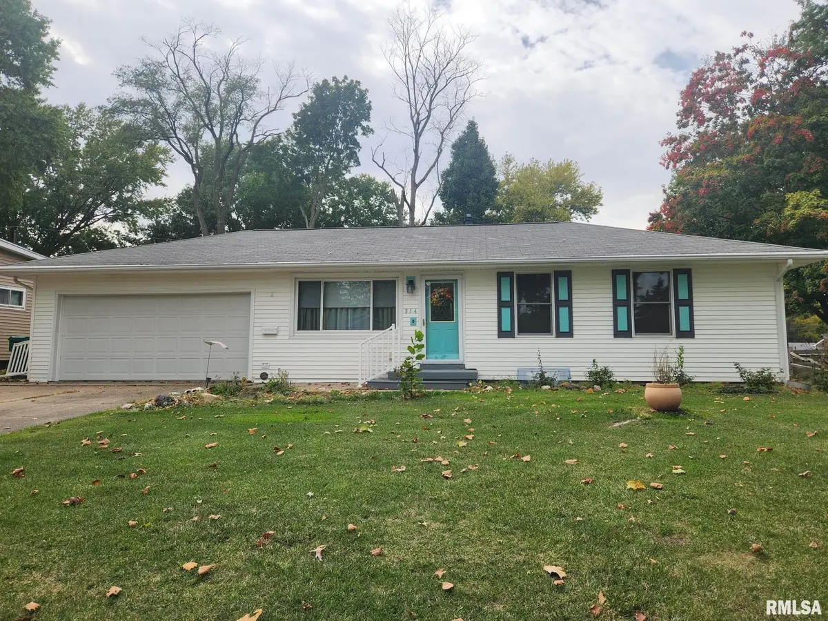 214 COLUMBIA ST, Macomb, IL 61455