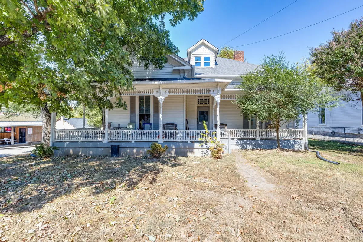 322 W 12th St #4, Columbia, TN 38401