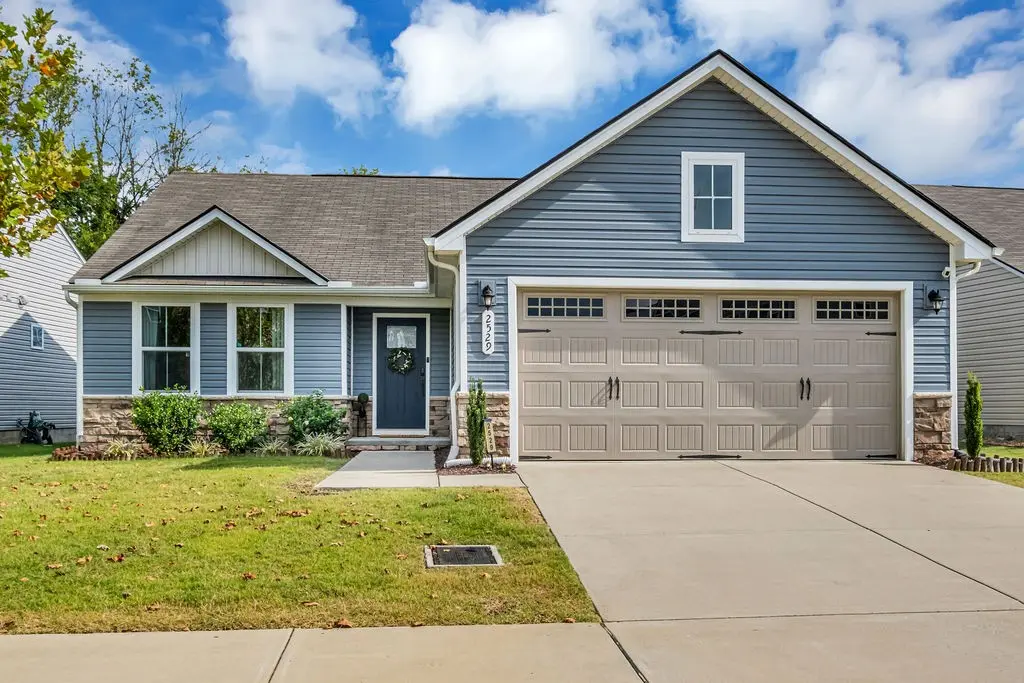 2529 Thornton Grove Blvd, Nashville, TN 37207