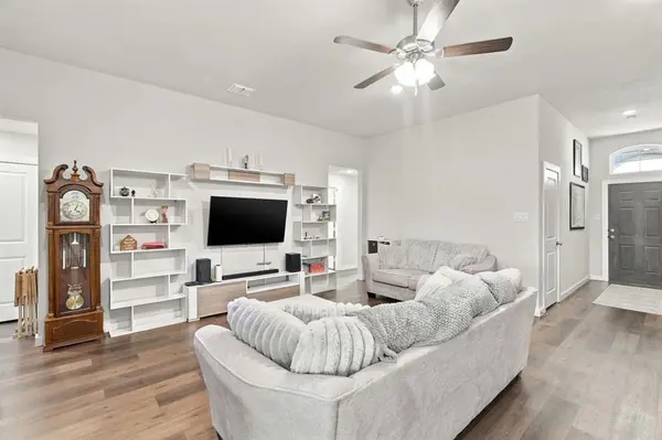 120 Mesa Drive, Glen Rose, TX 76043