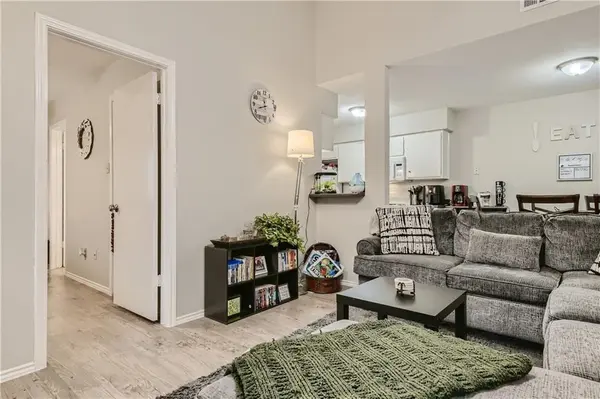 2126 Redwing WAY, Round Rock, TX 78664