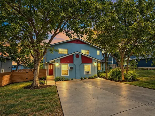 2011 Kirksey DR #A, Austin, TX 78741