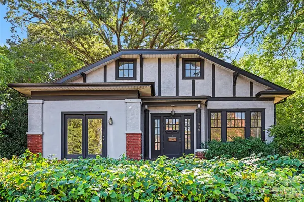 510 Hawthorne LN, Charlotte, NC 28204