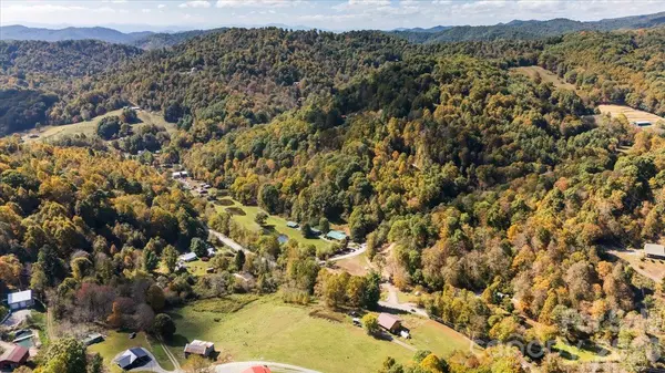 0000 Puncheon Fork RD, Mars Hill, NC 28754