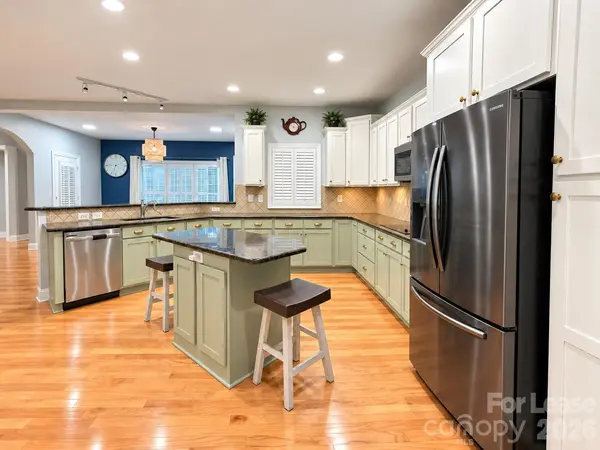5824 Hartfield Downs DR, Charlotte, NC 28269