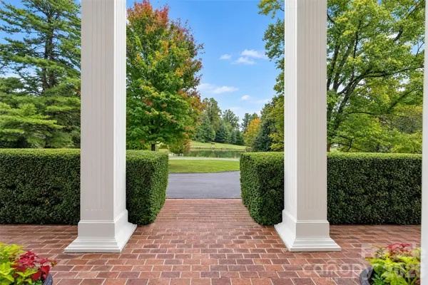 2715 Brevard RD, Hendersonville, NC 28791