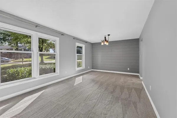 7920 N Euclid AVE, Kansas City, MO 64118