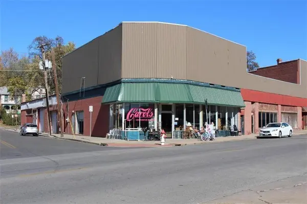 1801 Frederick AVE, St Joseph, MO 64501